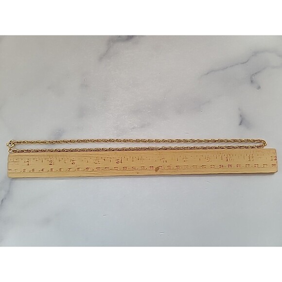 Vintage Gold Tone Metal Chain - Picture 9 of 10